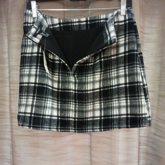 🆕 forever 21 Plaid Fleece Mini Skirt Large - Picture 4 of 5